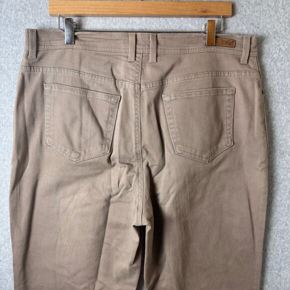 Gloria Vanderbilt Tan Jeans Women’s Size 16 Straight Leg Stretch Casual Comfort - Picture 9 of 11